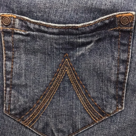 dELiA*s Bailey juniors jeans. Size 1/2 L - Picture 10 of 13